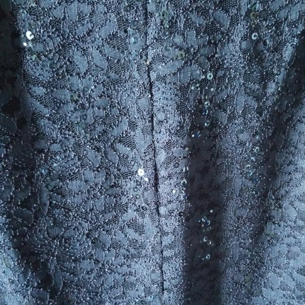 Dress - Picture 3 of 4